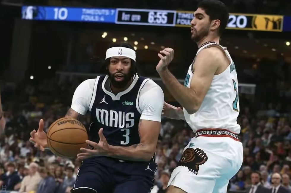 独行侠险胜灰熊，米切尔关键制胜