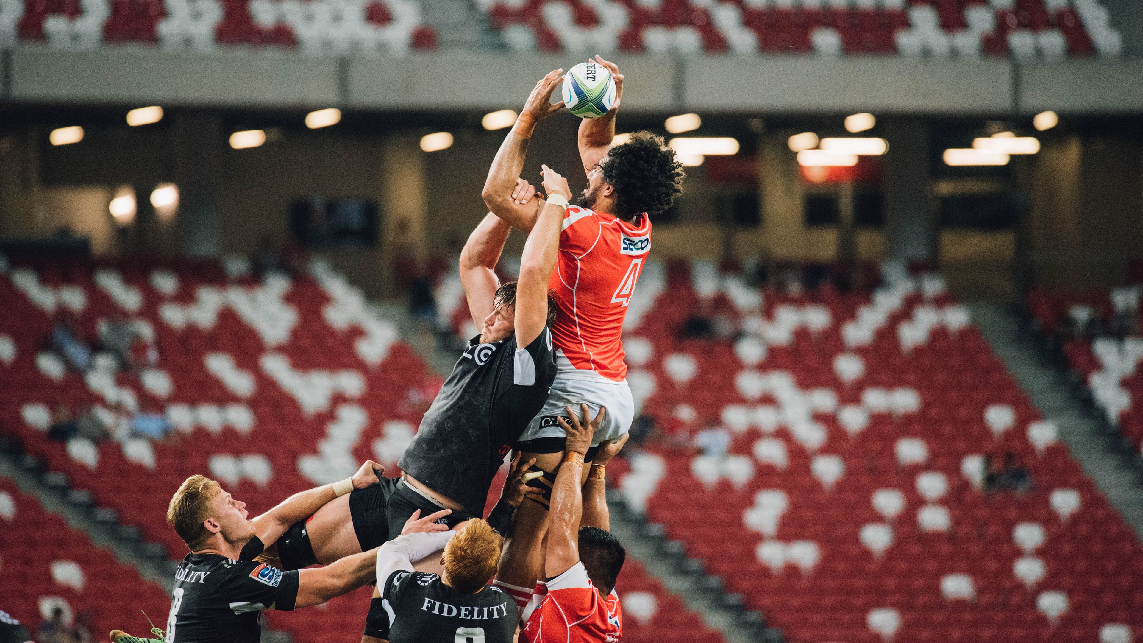 广东队掀翻黄蜂,霍勒迪成为关键先生