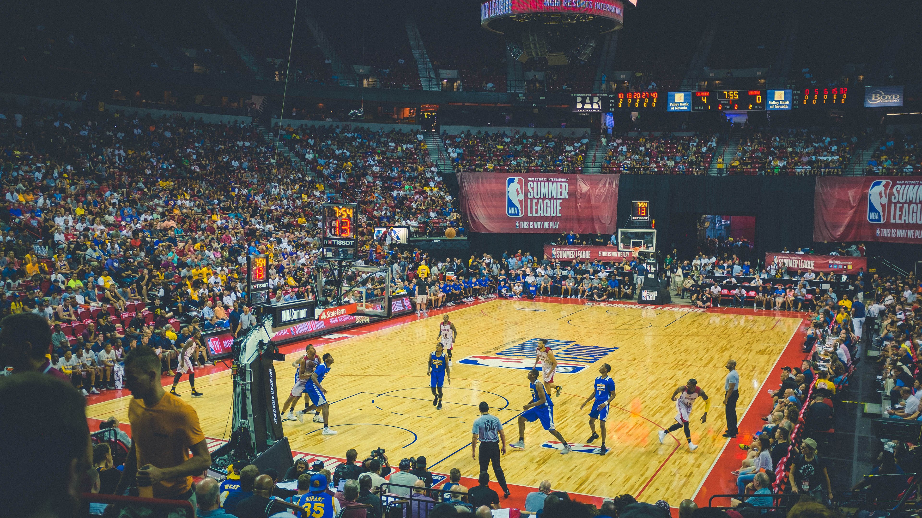 灰熊撕裂悬念，锡安狂暴输出，一场天赋碾压的胜利